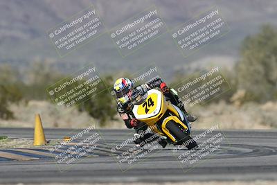 media/Jan-15-2026-Racers Edge (Thu) [[dfebeb70ab]]/2-A Group/Session 5 (Turn 5)/